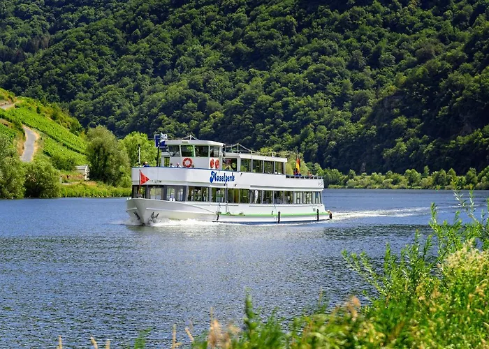 Evelyne Apartament *